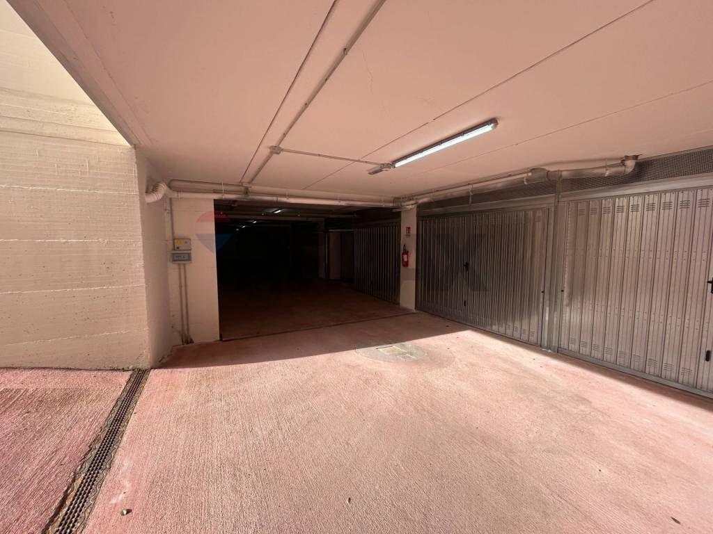 Box / garage a Aprilia in Via Sicilia, 45 - Foto 5