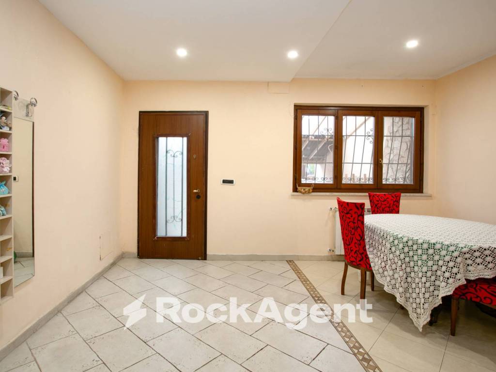 Villetta a schiera a Guidonia montecelio in Viale Valle dell'Aniene - Foto 5