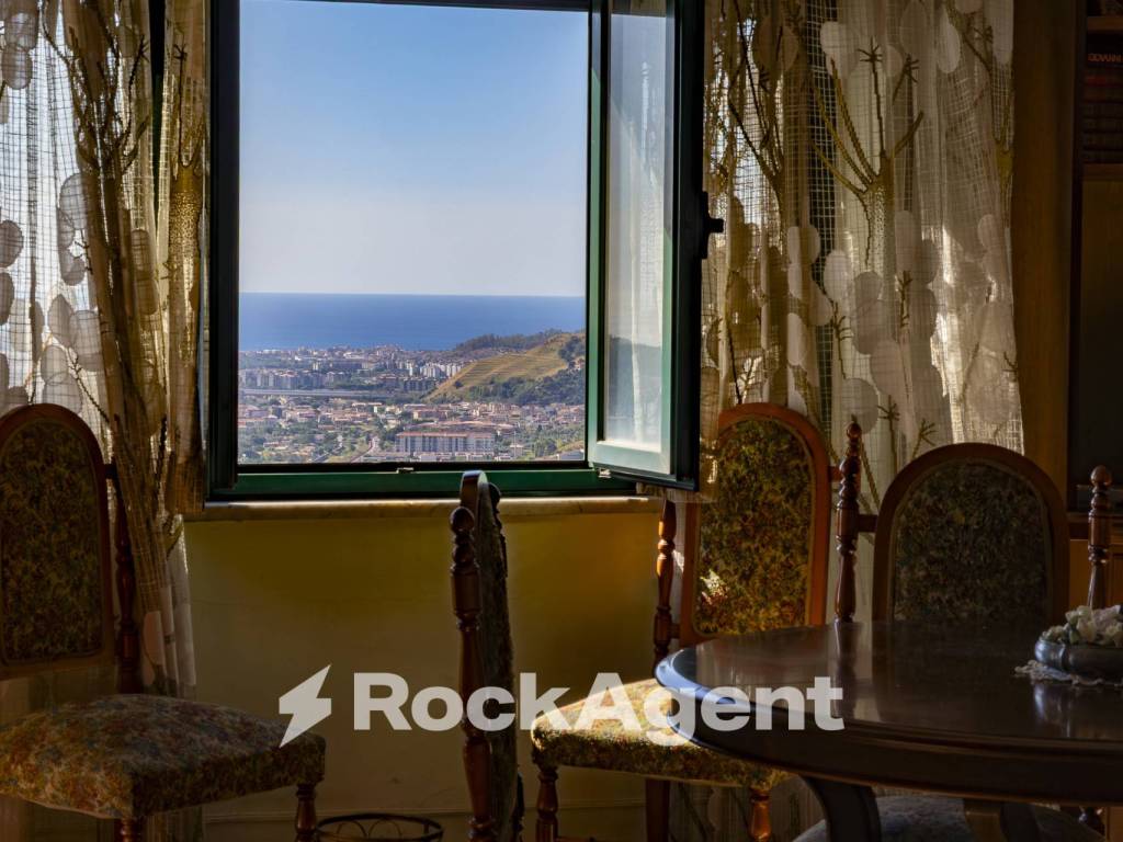 Appartamento a Catanzaro in Via Francesco Cilea, 25 - Foto 4