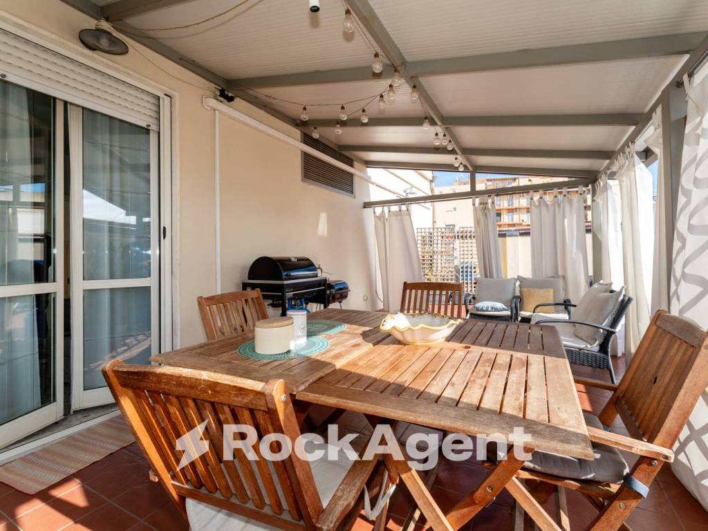 Attico / mansarda a Catania in Via Santa Maria della Stella, 16b - Foto 3