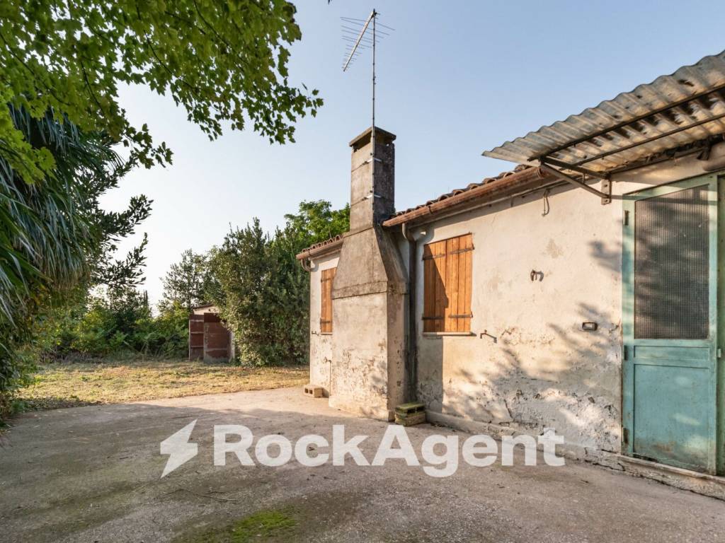 Rustico / casale a Correzzola in Via Sant'Agostino, 16 - Foto 2