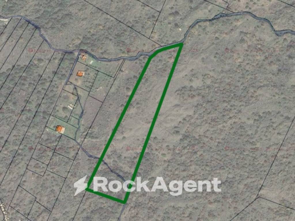 Terreno a Belpasso in Via Nicolosi - Foto 2