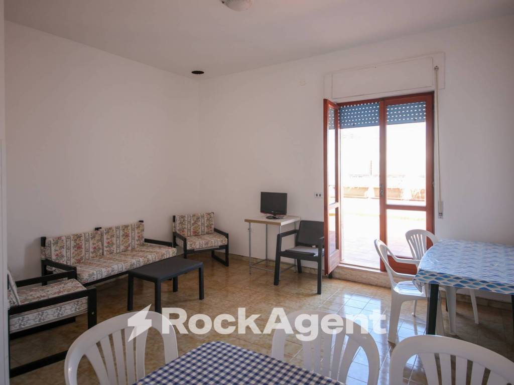 Casa indipendente a Carovigno in Via Giove - Foto 3