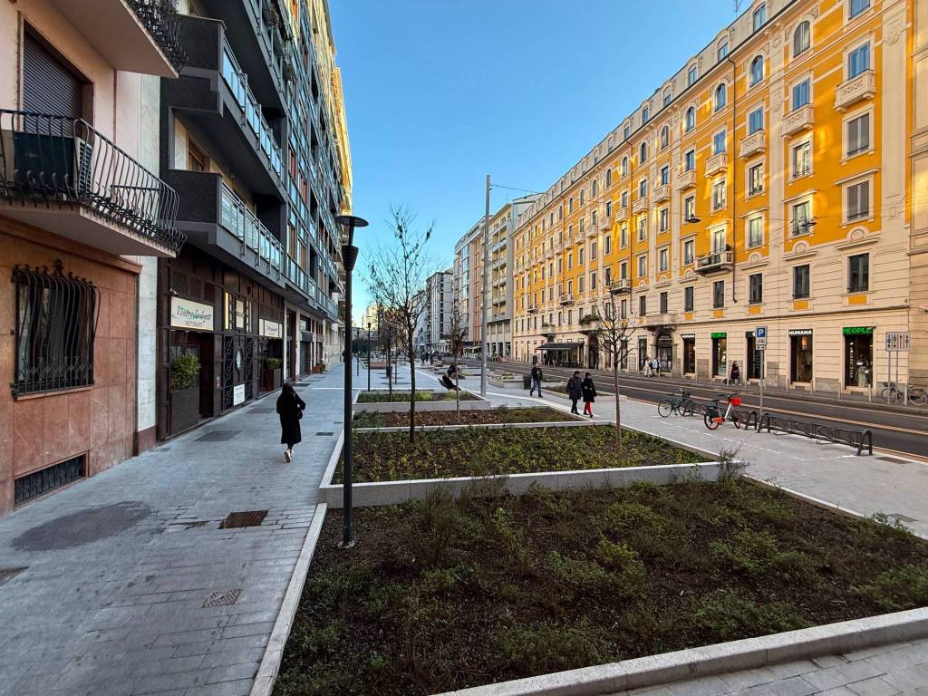 Appartamento a Milano in Via Edmondo De Amicis, 46 - Foto 2