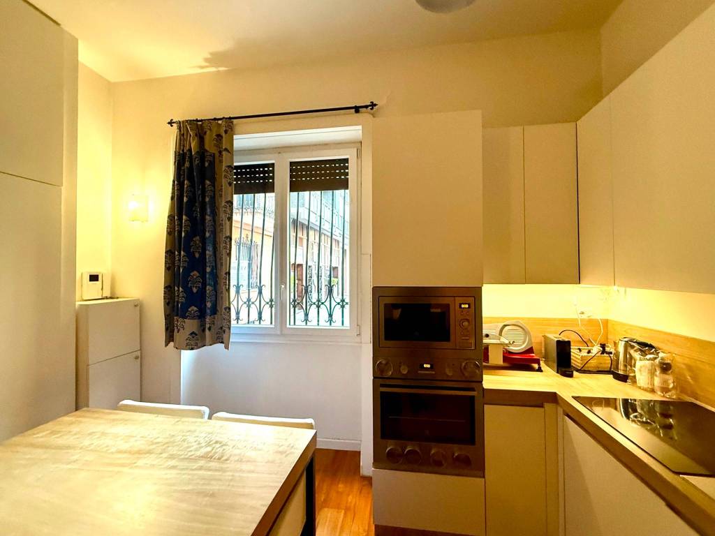 Appartamento a Milano in Via Edmondo De Amicis, 46 - Foto 5