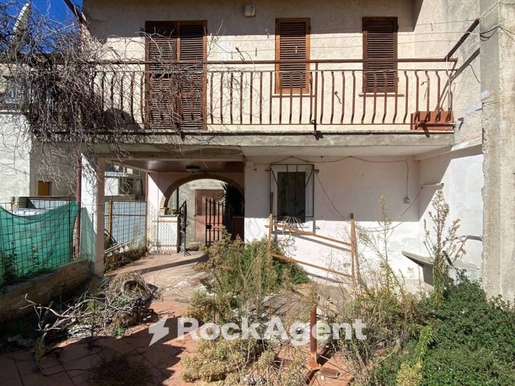 Casa indipendente a Foligno in Via Case Basse, 6 - Foto 4