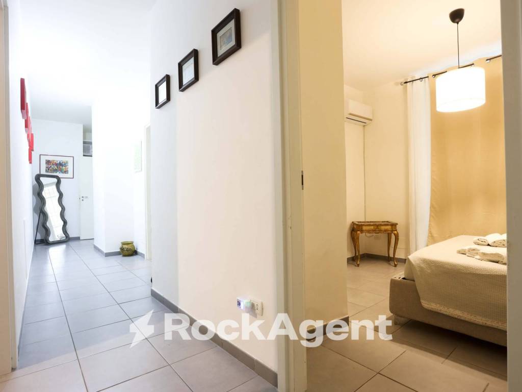 Appartamento a Napoli in Vico San Maria Ad Agnone, 18 - Foto 2