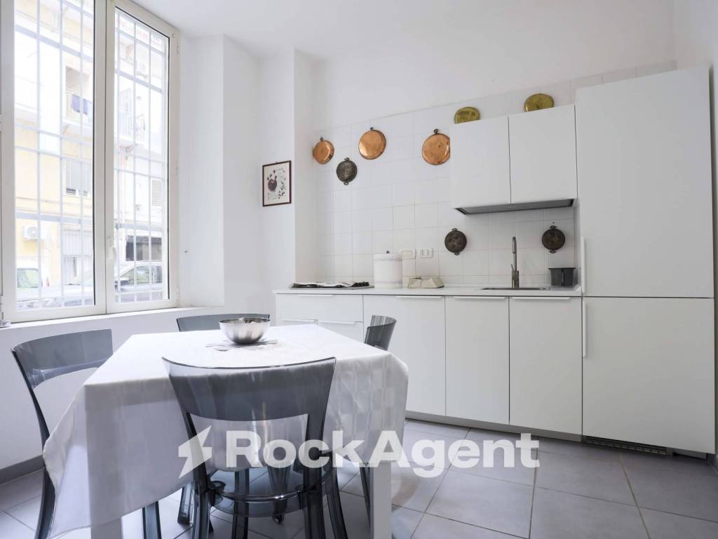 Appartamento a Napoli in Vico San Maria Ad Agnone, 18 - Foto 4