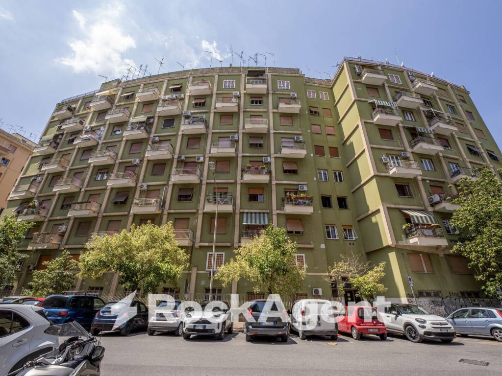 Appartamento a Roma in Via Aquilonia, 4 - Foto 5