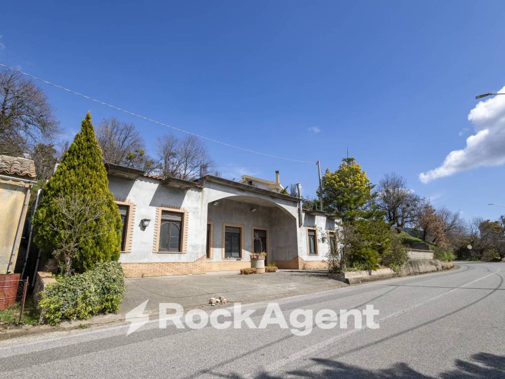 Villa a Tiriolo in Soluri, CZ, Italia - Foto 2