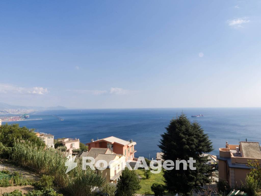 Appartamento a Genova in Via Campenave, 76 - Foto 2