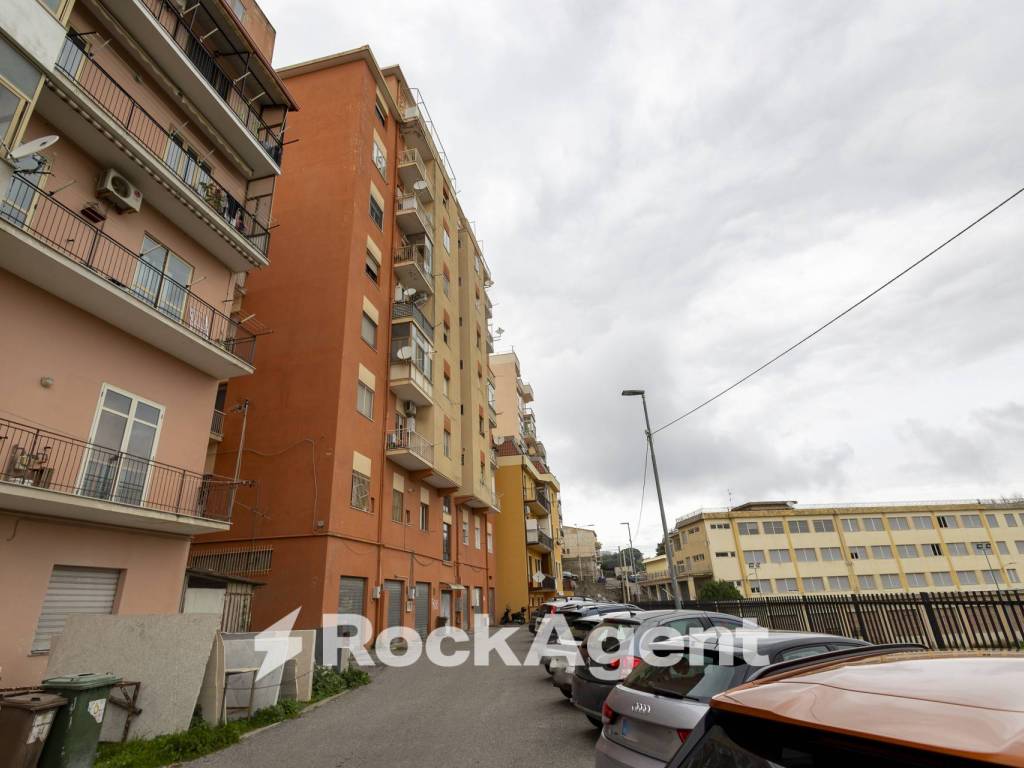 Appartamento a Catanzaro in Via Ettore Vitale - Foto 5