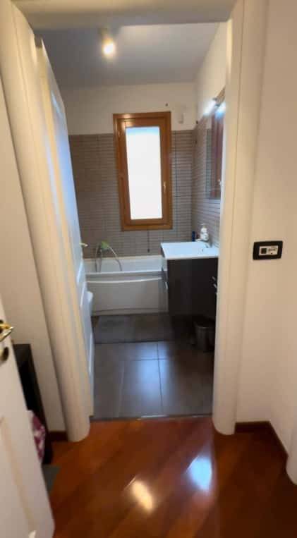 Appartamento a Roma in Via Dario Niccodemi - Foto 4