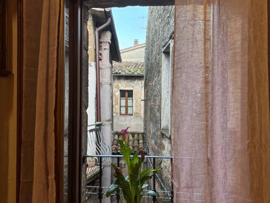 Appartamento a Pitigliano in Vicolo Palermo - Foto 2