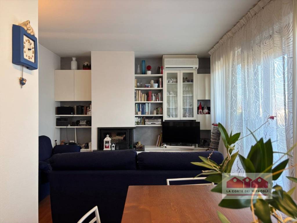 Appartamento a Costabissara in Via Claudio Monteverdi - Foto 2