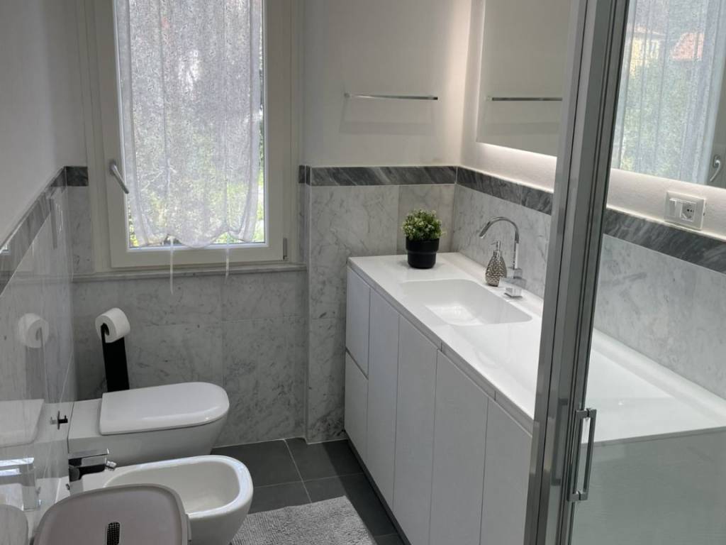 Appartamento a La spezia in Viale San Bartolomeo, 963 - Foto 3