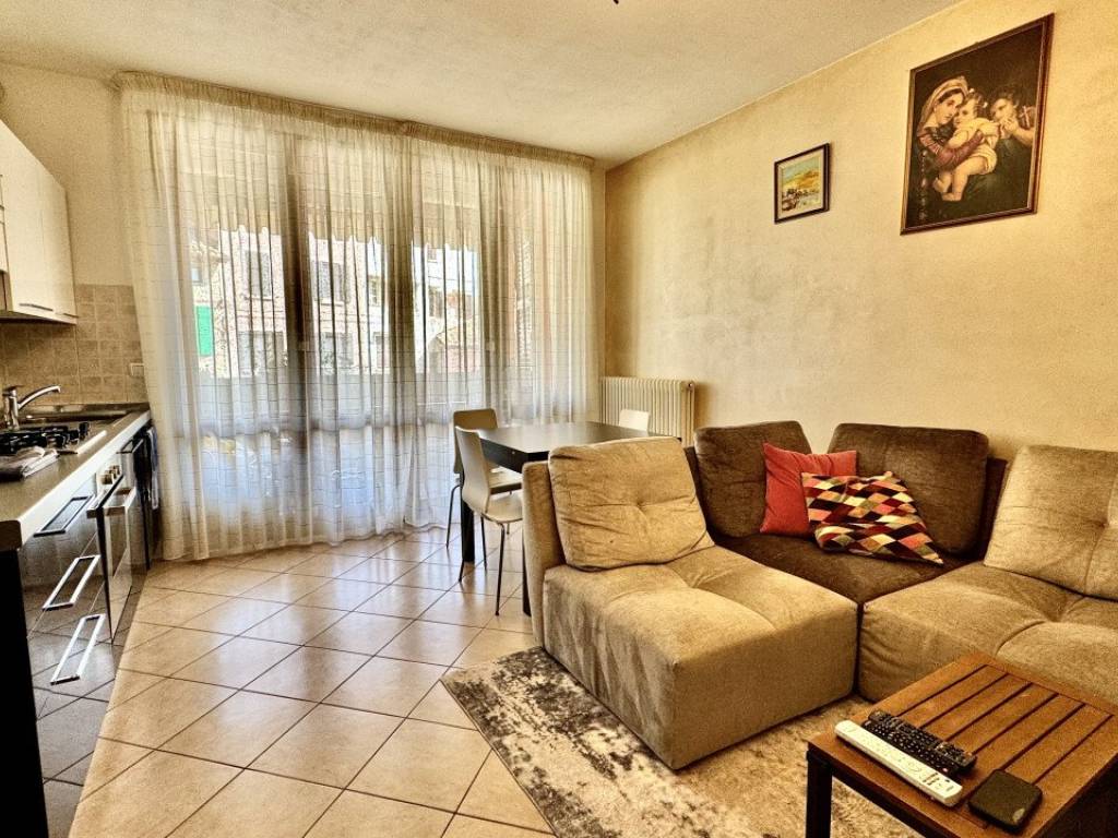 Appartamento a Medesano in Via Nando Pesci - Foto 2