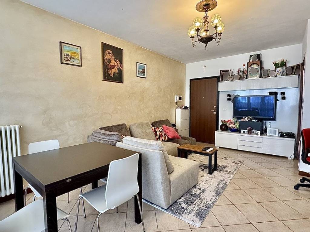 Appartamento a Medesano in Via Nando Pesci - Foto 4