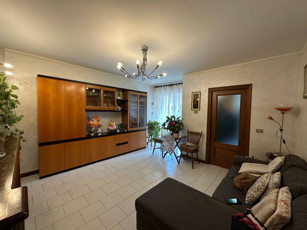 Appartamento a Venaria reale in Corso Papa Giovanni XXIII, 19 - Foto 2