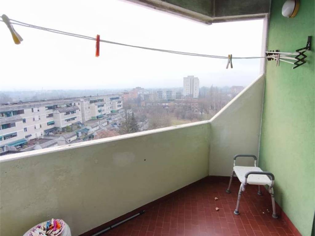 Appartamento a Reggio emilia in Via Enrico Zambonini, 17 - Foto 3