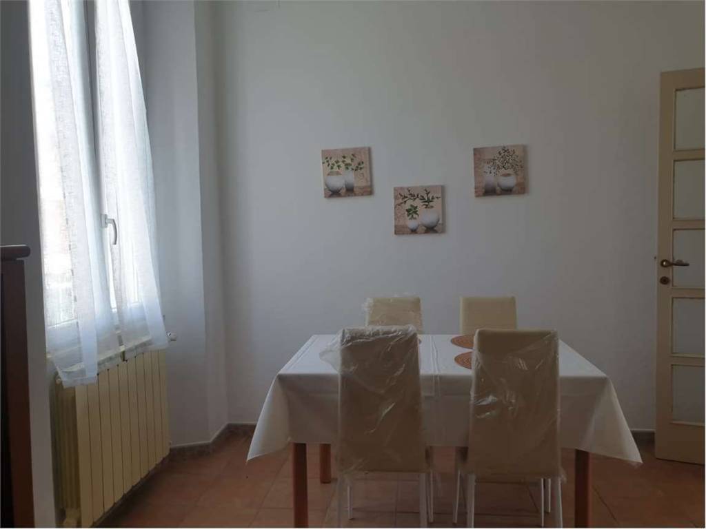 Appartamento a Vergiate in Via Cusciano , 15 - Foto 3