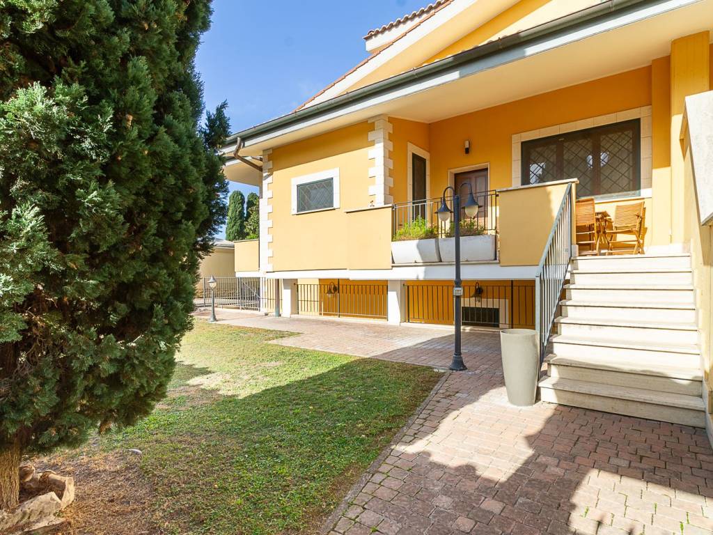 Villa a Roma in Via Pasturana, 110 - Foto 2