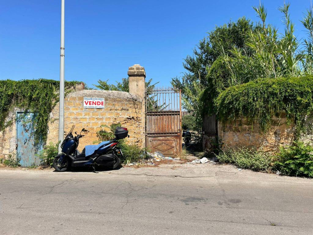 Villa a Palermo in Via Santa Maria di Gesù - Foto 2