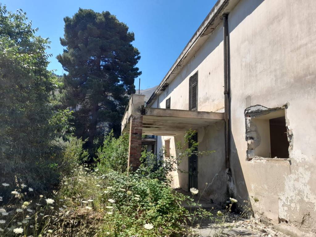 Villa a Palermo in Via Santa Maria di Gesù - Foto 3