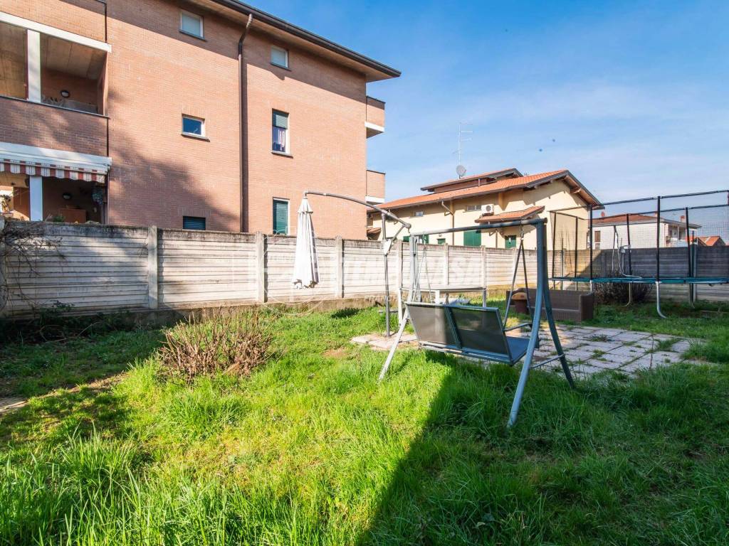 Appartamento a Uboldo in Via Angelo Morandi 10 - Foto 3