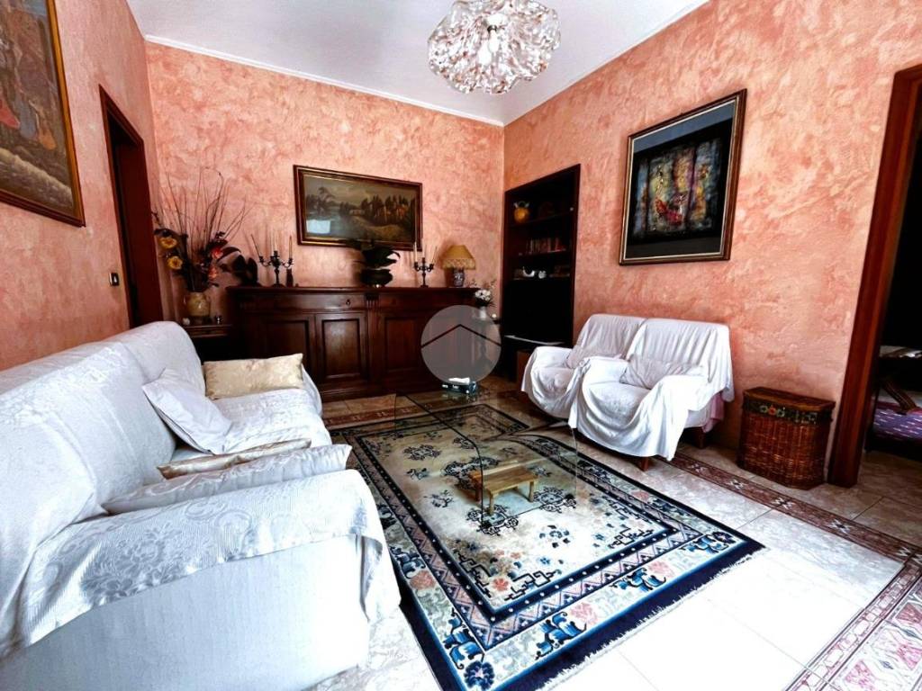 Appartamento a Torino in VIA COCCONATO, 1 - Foto 2