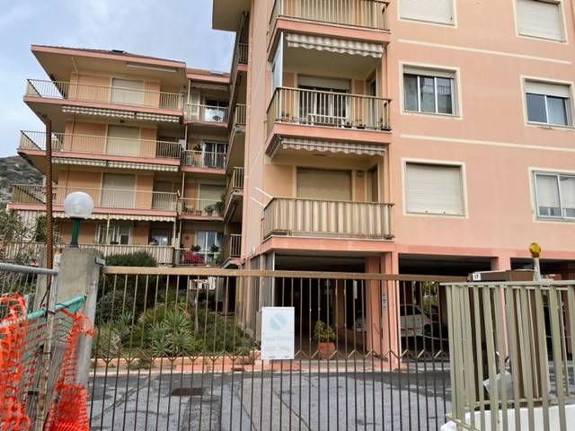 Appartamento a Ventimiglia in Lungomare Trento Trieste - Foto 3