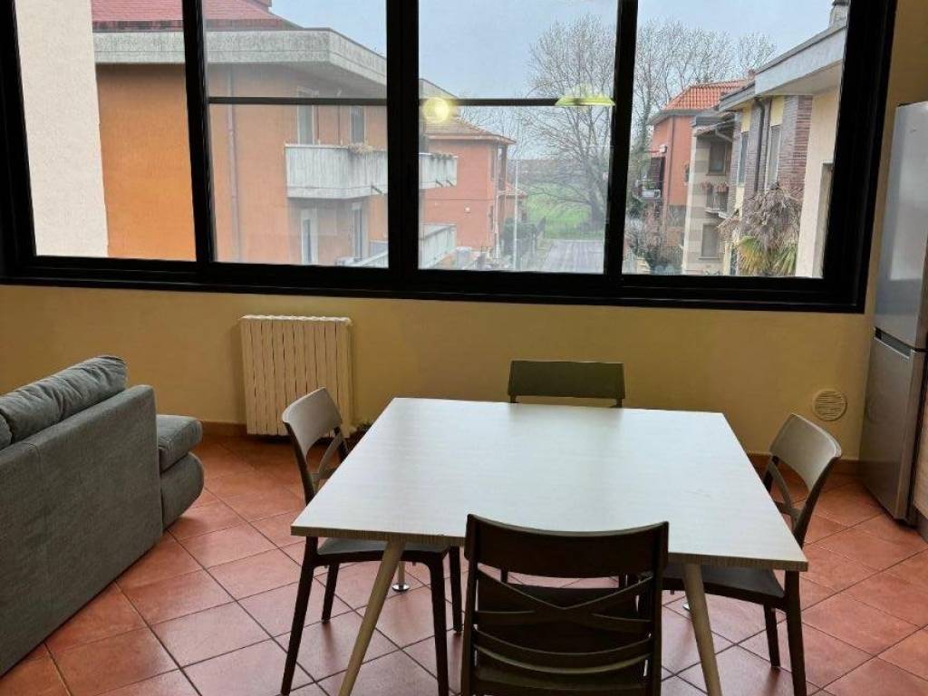 Appartamento a Peschiera borromeo in Via Giacomo Puccini, 26 - Foto 2