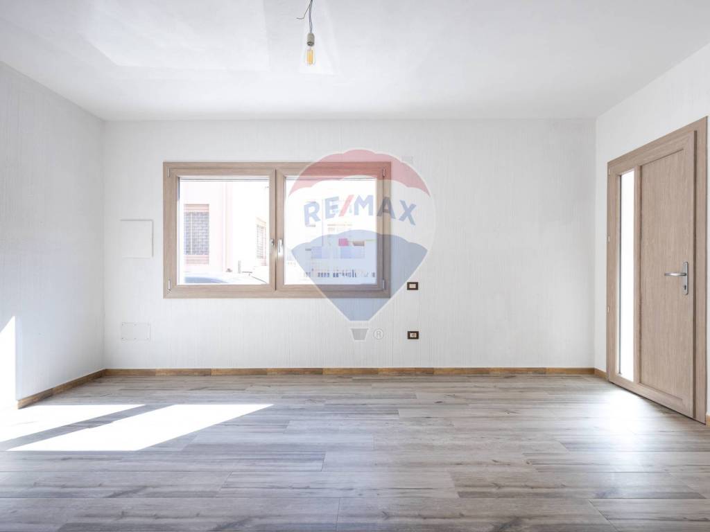 Appartamento a Quartu sant'elena in VIA FRATELLI BANDIERA - Foto 5