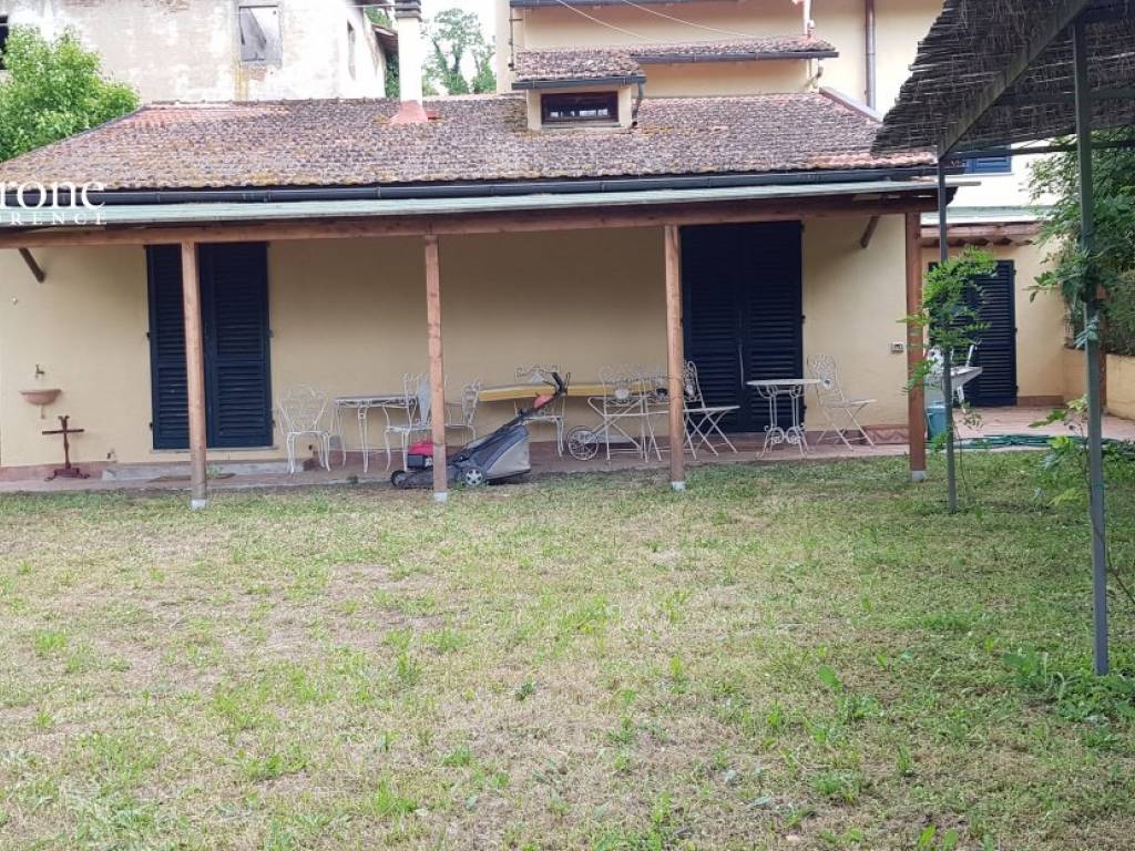 Rustico / casale a Terranuova bracciolini - Foto 5