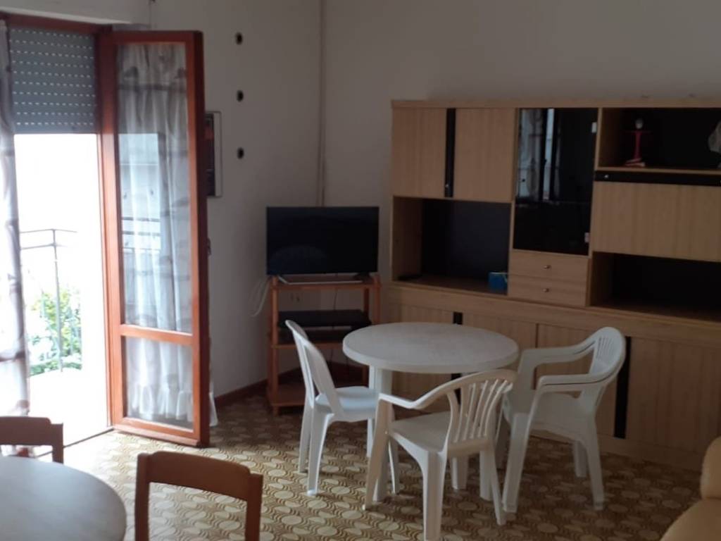 Appartamento a Tortoreto in Via Messina - Foto 2