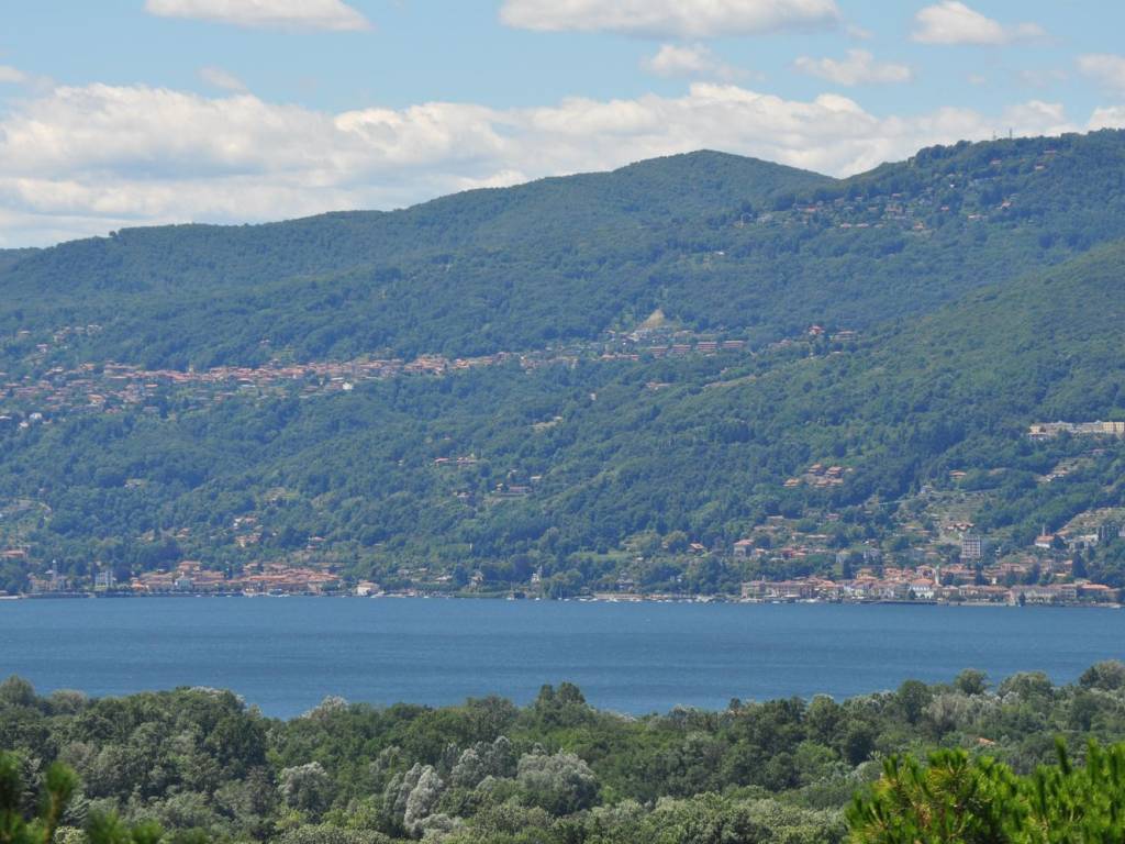 Villa a Besozzo in Via G. Beolchi - Foto 4