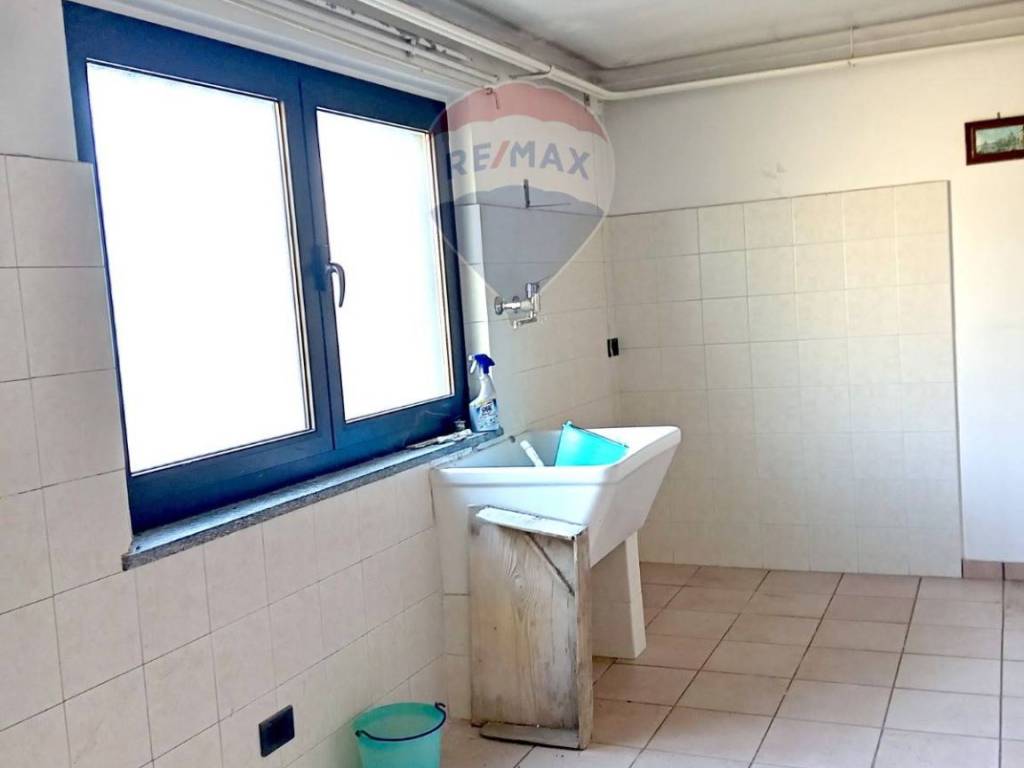 Villa a Galliate in Via Natale Macchi, 18 - Foto 5