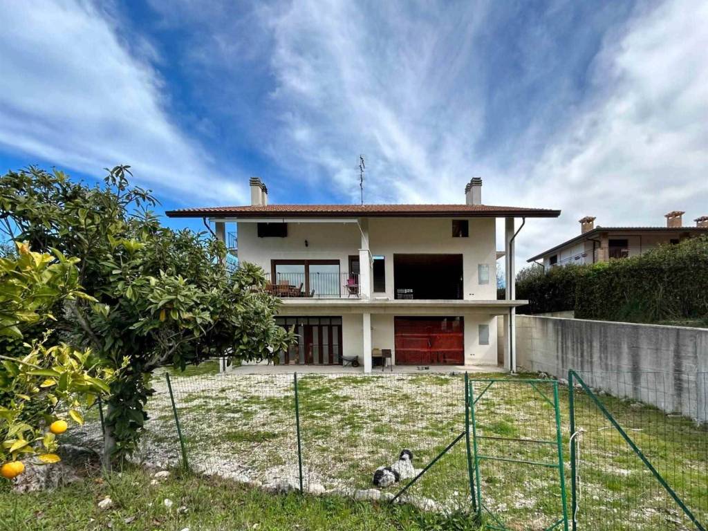 Villa a Treglio in C.DA SAN GIORGIO - Foto 3