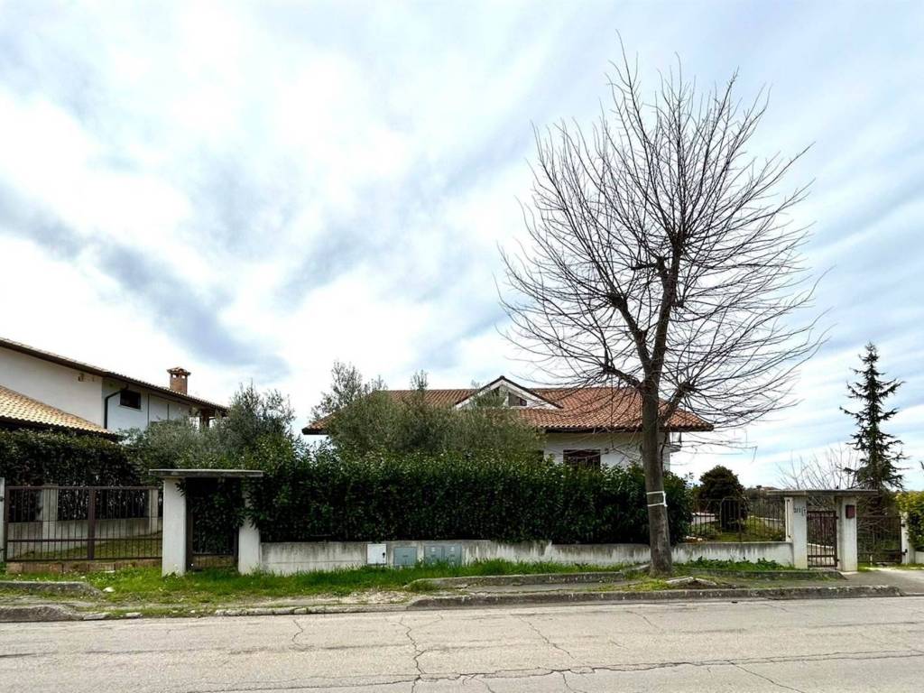Villa a Treglio in C.DA SAN GIORGIO - Foto 4