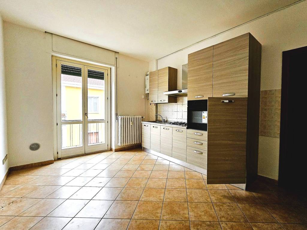 Appartamento a Corsico in Via Sant'Adele, 39 - Foto 2