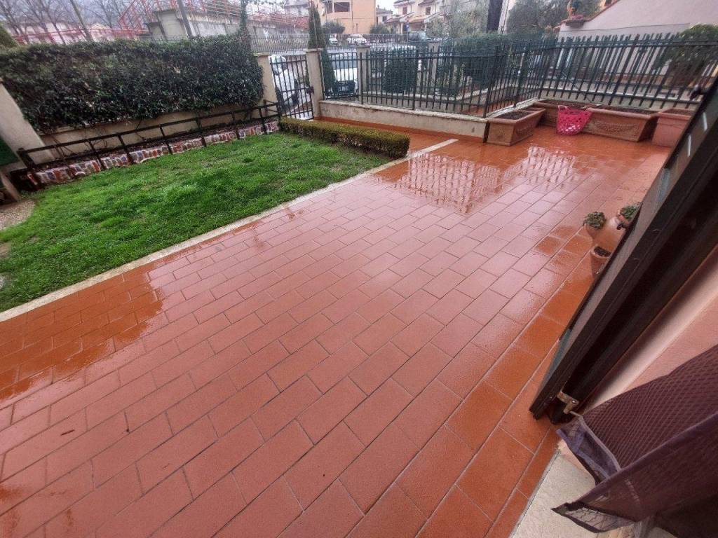 Appartamento a Castelfranco piandisco in Via Dante Alighieri - Foto 2