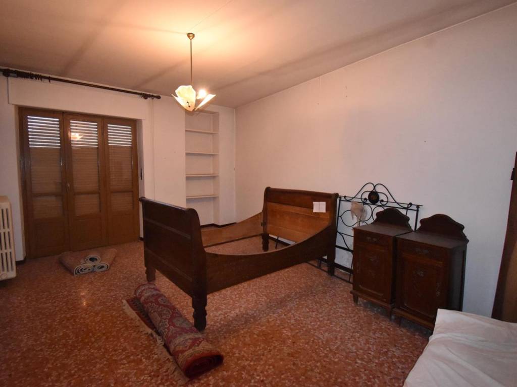 Casa indipendente a Vezza d'alba in Via Montaldo Roero, 4 - Foto 2
