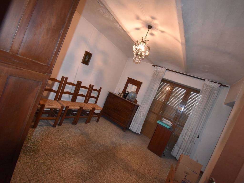 Casa indipendente a Vezza d'alba in Via Montaldo Roero, 4 - Foto 3