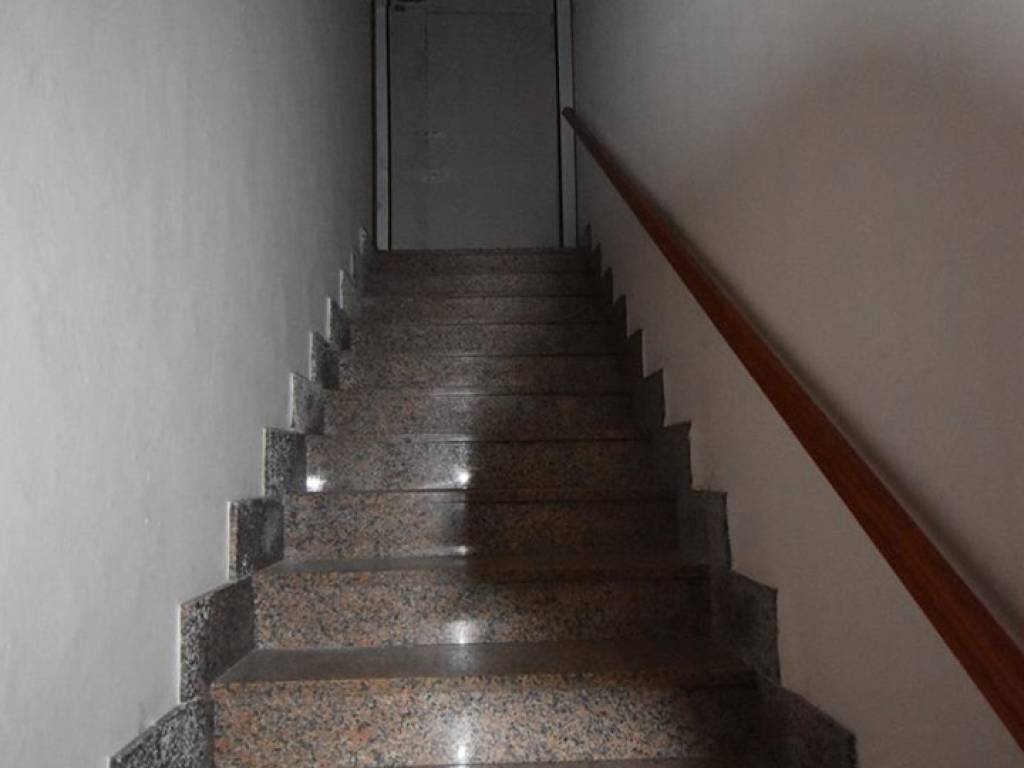 Casa indipendente a Vezza d'alba in Via Montaldo Roero, 4 - Foto 5