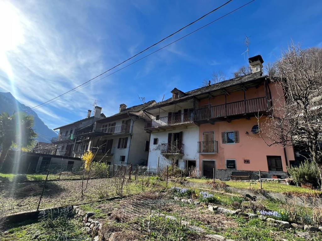 Rustico / casale a Varzo in Frazione Gravona - Foto 2