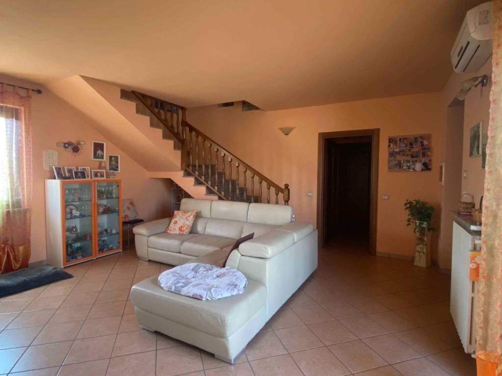 Villa a Borgolavezzaro in Via Villa Maris - Foto 4