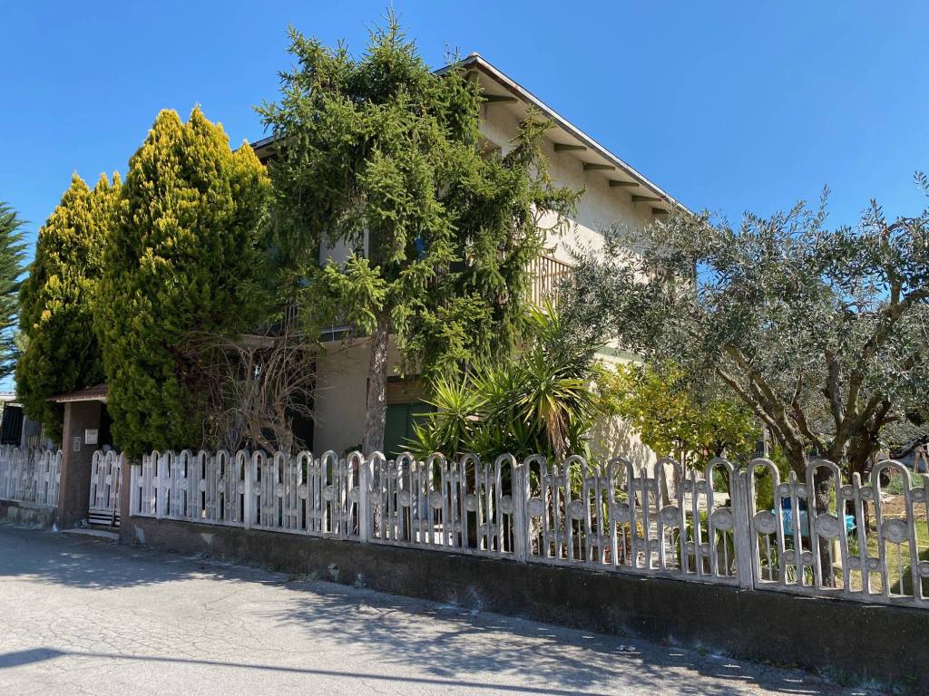 Casa indipendente a Loreto in Via Pietro Mascagni - Foto 4
