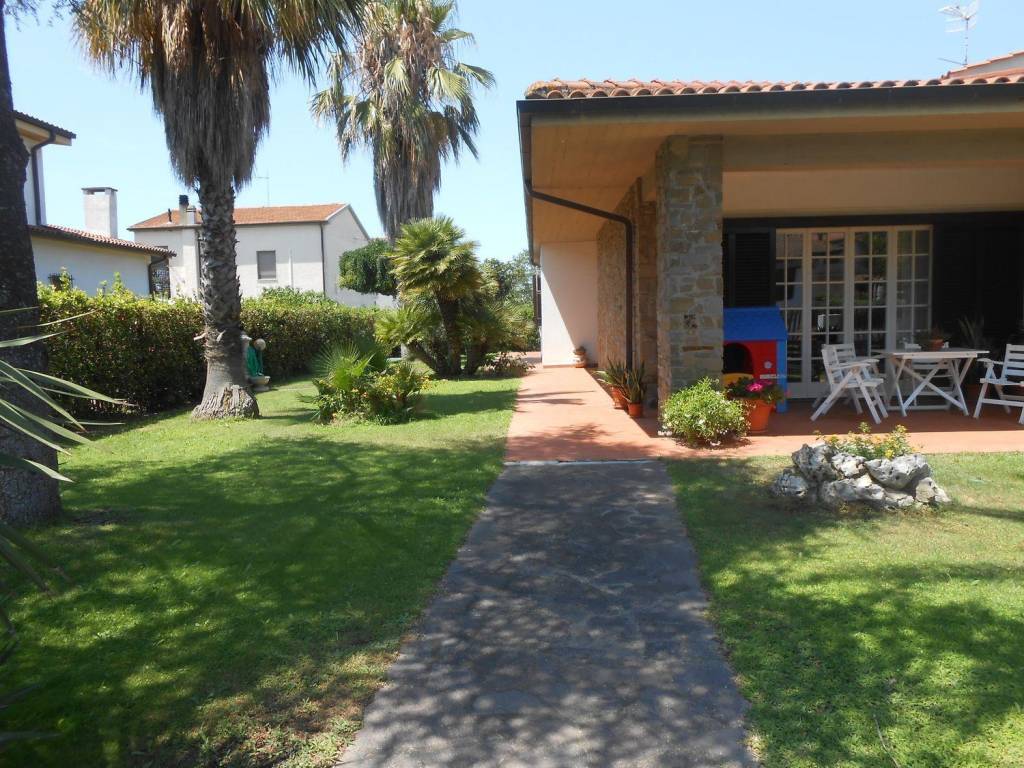 Villa a Orbetello in Via Liguria - Foto 4