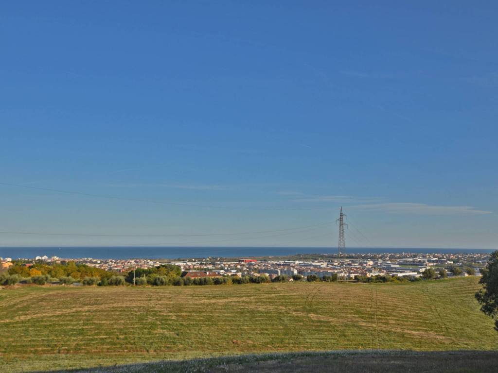 Rustico / casale a San benedetto del tronto in Contrada Montecretaccio - Foto 2