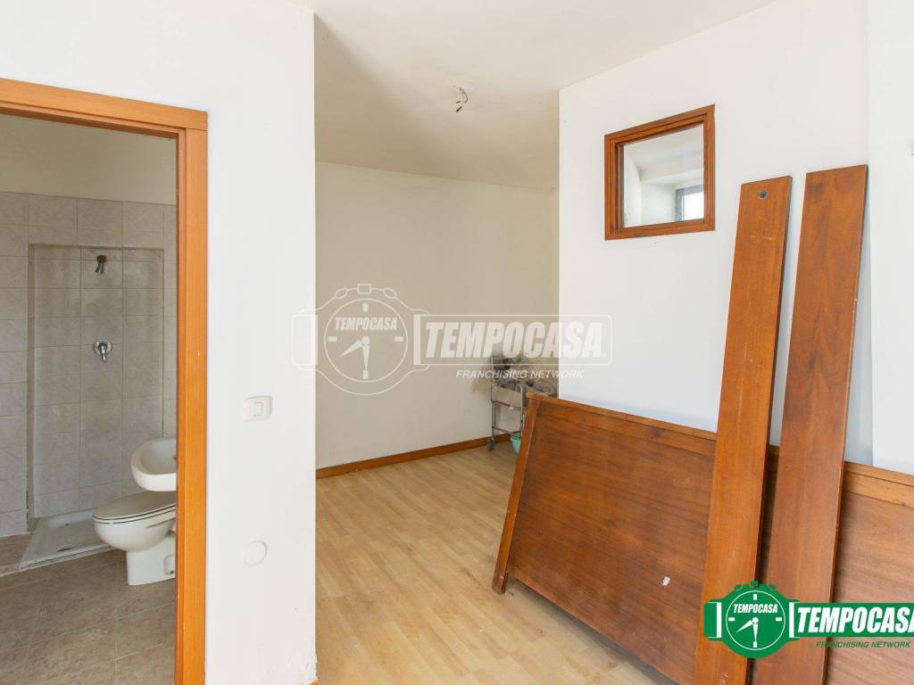 Casa indipendente a Momo in Via Pernati 34 - Foto 2